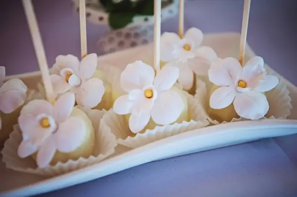 Sweet Little Things by Sarah — bake #15